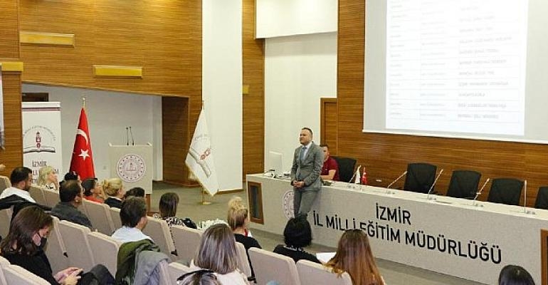 Şarkılar Bizi Söyler Biz de Şarkı Söyleriz Projesi İzmir’de Hayat Buluyor