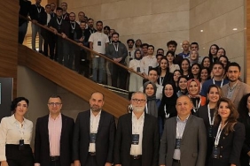 turk-telekom-bilisim-uzmanlari-yetistirmeye-devam-ediyor.jpg