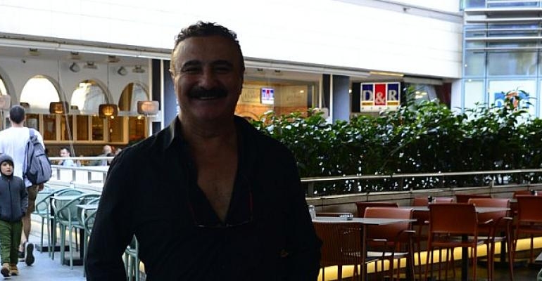Usta oyuncu Cengiz Bozkurt  alışverişte görüntülendi