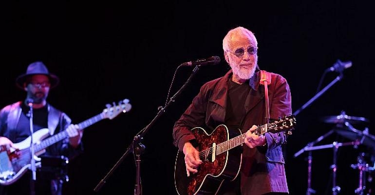 Yusuf İslam, Türkiye’deki ilk konserini Beyoğlu Kültür Yolu Festivali’nde verdi