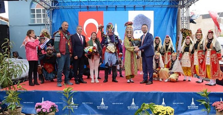 Beydağ’da Çomaklar Mahallesi 3. Kestane Festivali Coşkusu