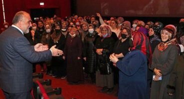 Canik Belediyesi’nden Öğrencilere Tatil Hediyesi