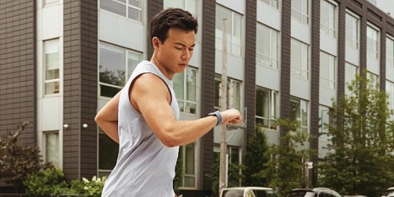 Fitbit’in, yeni akıllı saat modelleri Versa 4, Sense 2 ve Inspire 3 Türkiye’de satışa çıkıyor