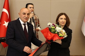 gelenegin-izleri-karma-sergisi-sanatseverleri-bekliyor.jpg