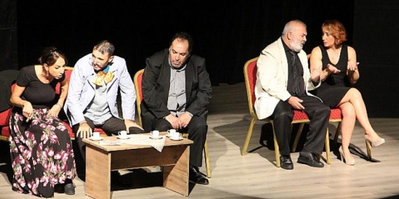 Hayat Kime Güzel Saray’da Sahnelendi