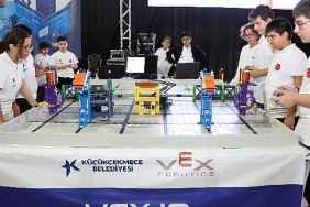 kucukcekmece-dunyanin-en-buyuk-robotics-turnuvasina-ev-sahipligi-yapti.jpg