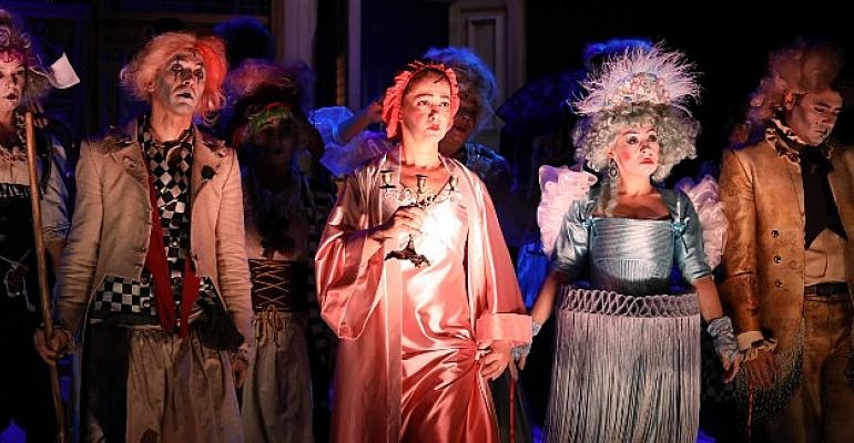 Tartuffe En “Klasik ve “Seyirlik” Haliyle Sahnede