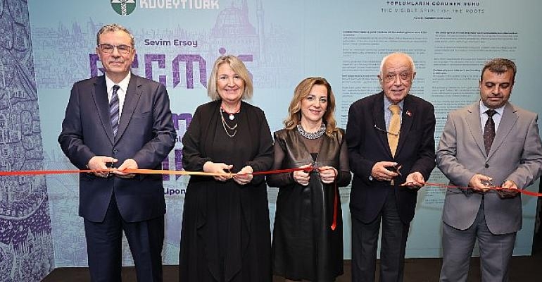 Eski İstanbul’u günümüze taşıyan çini sergisi: ‘Geçmiş Zaman Olur Ki’