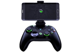 pusat-clutch-gamepad-dunya-kupasi-heyecanini-futbol-oyunlarina-tasiyor.jpg