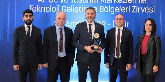 Teknopark İstanbul 3'ncü kez en iyi teknoloji geliştirme bölgesi