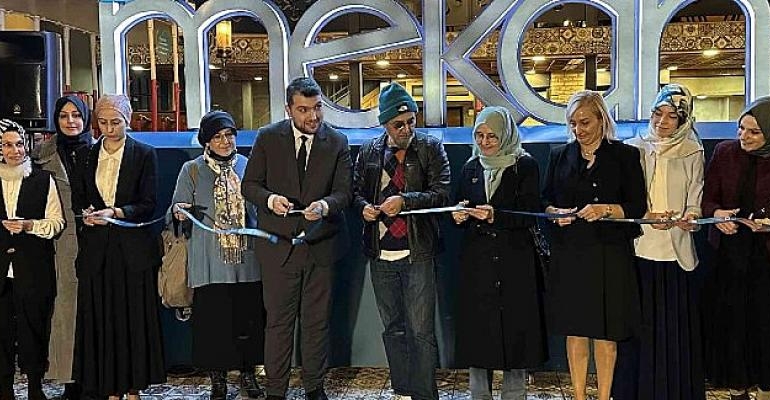 Üsküdar Belediyesi Buluşma Sergisi İle Türk Topraklarından Doğan Sanatın Sır Perdelerini Araladı