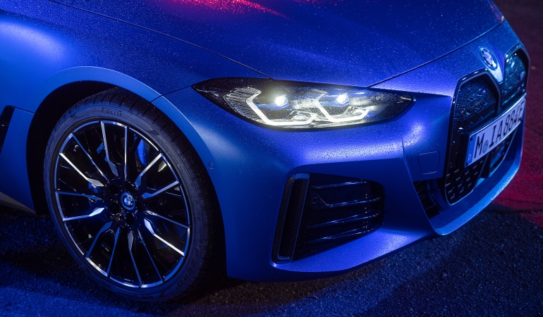 BMW i4 M50 PIRELLI P ZERO ELECT DONANIMLI  İLK BMW M ELEKTRİKLİ ARAÇ OLACAK