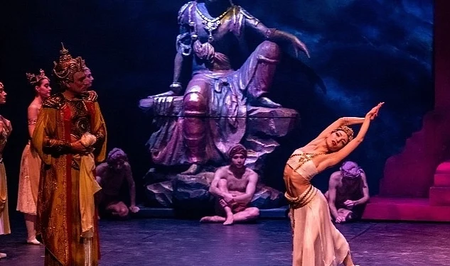 AKM’de LA BAYADÈRE Balesinin Prömiyer Coşkusu!