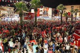 ayvalik-2022de-342-etkinlige-imza-atti.jpg