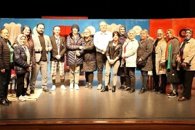 cinarlarla-tiyatro-keyfi-bir-baska.jpg