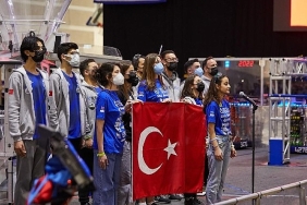 emoner-robotics-bu-kez-charged-up-temasi-uzerine-yarisacak.jpg