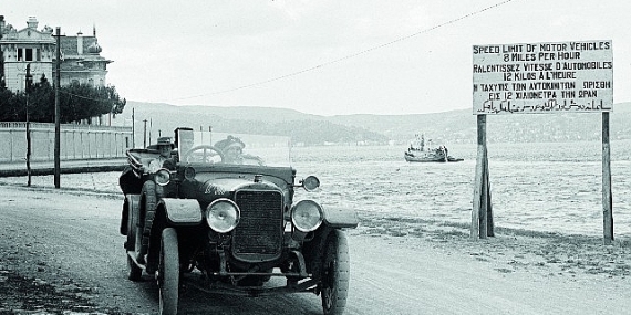 İAE'nin yeni sergisi “Meşgul Şehir: İşgal İstanbul'unda Siyaset ve Gündelik Hayat, 1918–1923" açıldı