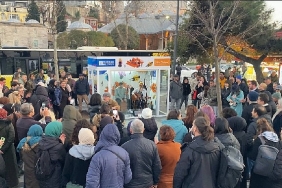 ilklerin-belediyesi-uskudar-turkiyenin-ilk-sokak-muzik-kulubesini-hayata-gecirdi.jpg
