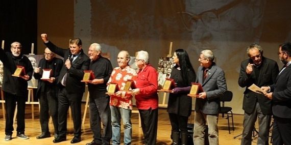 Karşıyaka, Nazım Hikmet'i Andı