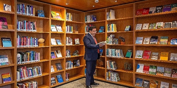 TSKB, Türkiye'nin ilk Sürdürülebilirlik Kitapları Koleksiyonunu Yeni Bir Yayınla Ziyarete Açıyor