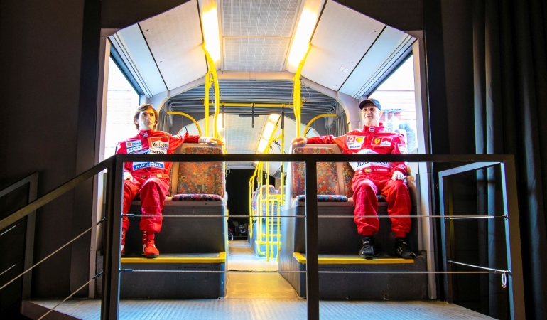 Formula 1’in iki efsane pilotu Michael Schumacher ve Ayrton Senna Kıbrıs Araba Müzesi’nde buluştu!