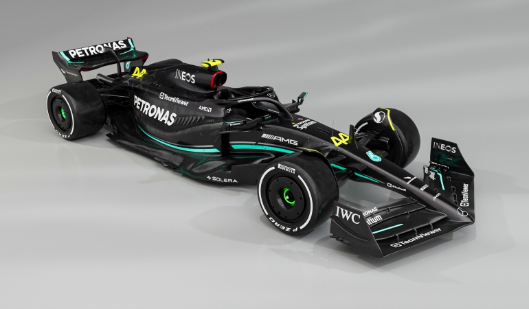 Mercedes-AMG PETRONAS F1 Ekibi Yeni F1 Aracını Tanıttı!