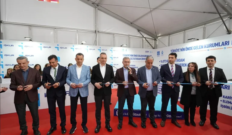 3. ÜSKÜDAR BOĞAZİÇİ İSTİHDAM ZİRVESİ BAŞLADI
