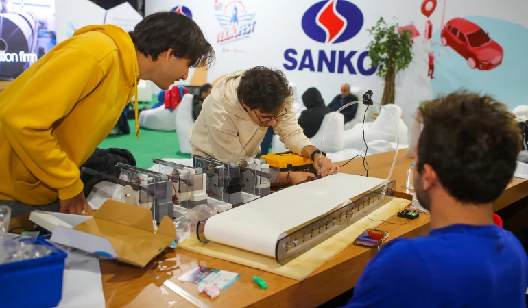 Geleceğin girişimcileri için TEKNOFEST İzmir heyecanı başlıyor