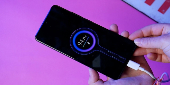 Samsung şarjı 24 saat giden akıllı telefonlar geliştiriyor