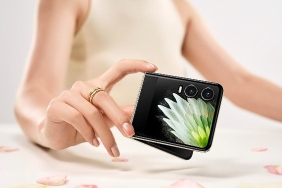 tecno-phantom-v-flip2-5gyi-tanitti-ikonik-estetik-yenilikci-yapay-zeka-ile-futuristik-yaklasim-fg4UjXwQ.jpg