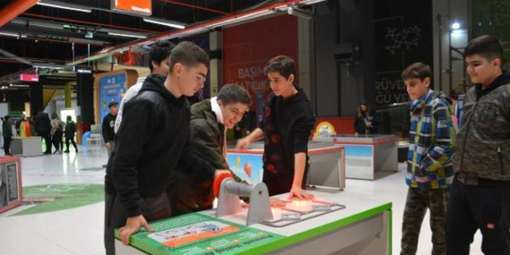Bursa Teknoloji Kulüpleri: Eğitimde Teknoloji Deneyimi