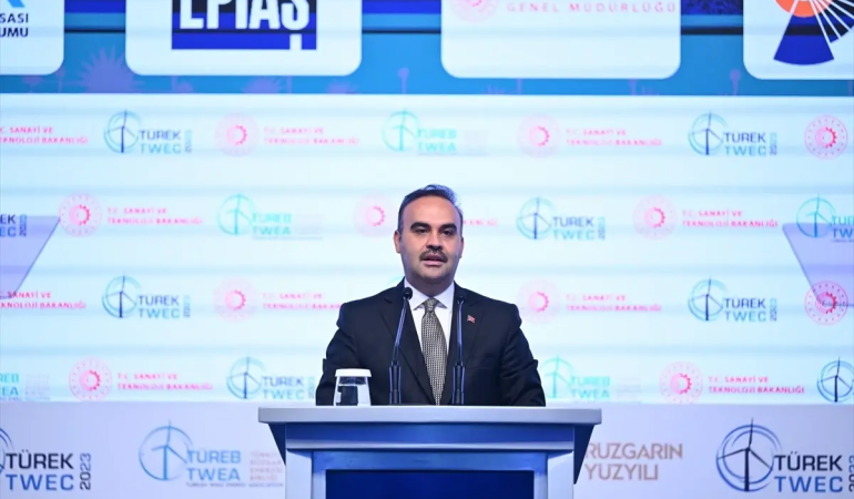Bakan Kacır Osmaniye Kongresi Açıklama Yaptı
