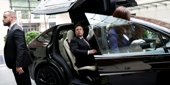 Elon Musk Tesla ana planında Muhteşem Bolluk ifadesini önerdi