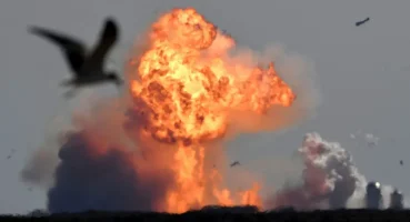 starship-patlamasinin-yolcu-ucaklarini-tehlikeye-attigi-one-suruldu-450-kisi-risk-altindaydi-20251224-210222