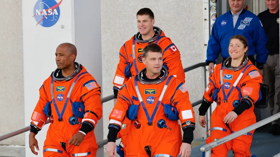 54-yil-sonra-ilk-adim-nasa-bu-sene-ay-a-insan-gonderecek-20260105-233028