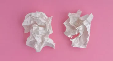 abd-li-ogrenci-sanat-sergisindeki-yapay-zekali-gorselleri-sokup-yedi-20260124-152912