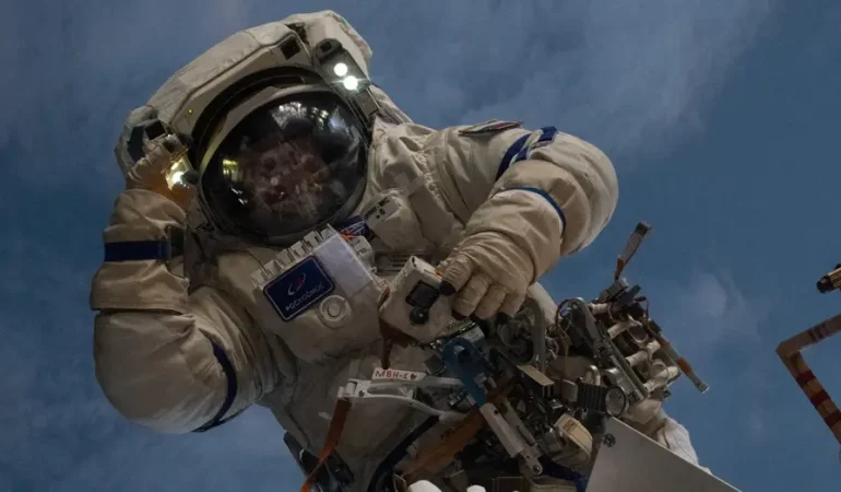 Astronot hastalandı: ISS görevi erken sonlandırılma ihtimali