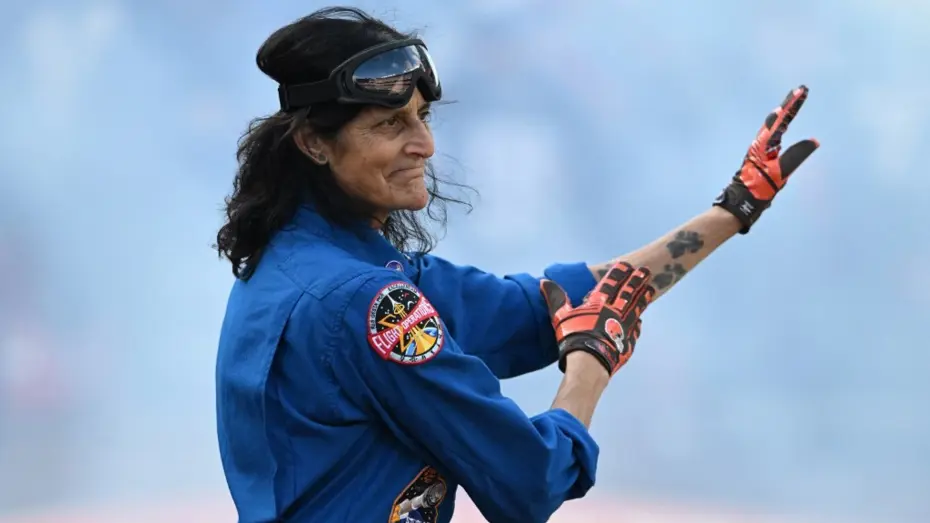 bir-haftaligina-gitti-uzayda-9-ay-mahsur-kaldi-rekor-kiran-astronot-emekli-oldu-20260124-150111