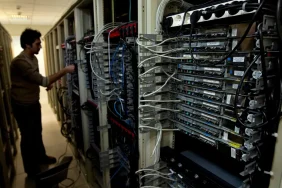 i-ran-da-internet-yok-intranet-var-10-milyon-kisinin-gecim-kaynaginda-kesinti-20260114-010013