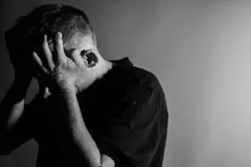 yapay-zeka-depresyon-getiriyor-kullananlari-tetikliyor-20260124-143056