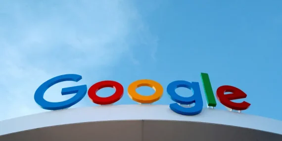 Google kullanıcıların özel konuşmalarını mı dinledi? Uzlaşma 68 milyon