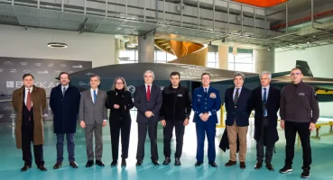 portekiz-savunma-bakani-melo-dan-kizilelma-ya-ovgu-20260201-155926