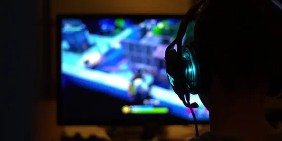 Steam, Epic, PS Store ve Xbox Store kapatılacak mı?