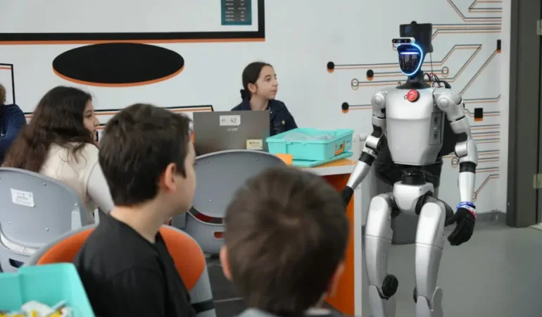 CANİKMAN, Türkiye’nin nüfusa kaydedilen ilk robotu işe başladı