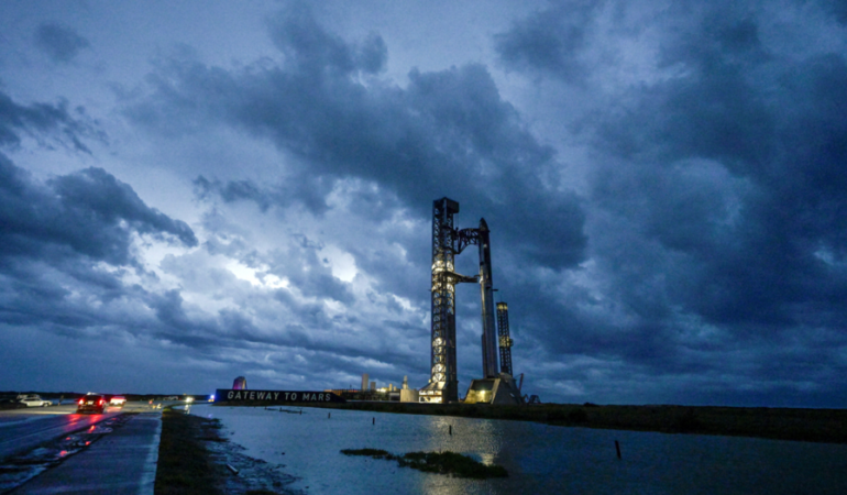 SpaceX saat başı roket fırlatma planı