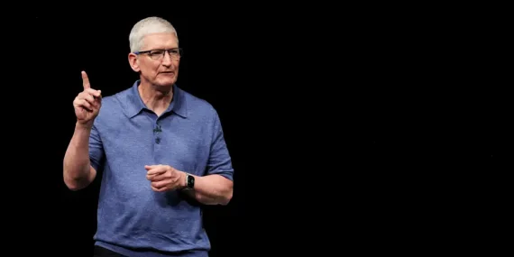 Apple yeni CEO John Ternus oldu — Tim Cook görev değişimi