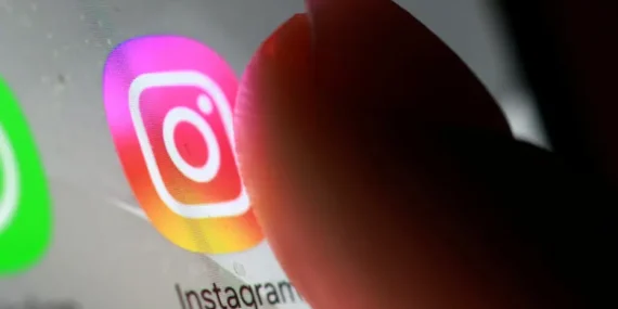 Instagram, WhatsApp ve Facebook çöktü mü? Erişim sorunları
