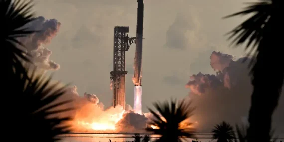 SpaceX, Starship’i motor arızasına karşın yörüngeye çıkardı