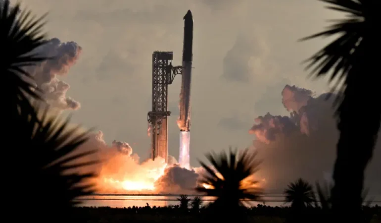 SpaceX, Starship’i motor arızasına karşın yörüngeye çıkardı